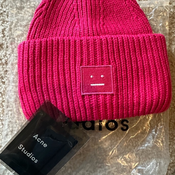COPY - Acne Studios beanie, hat, hot pink, never worn - Picture 6 of 6